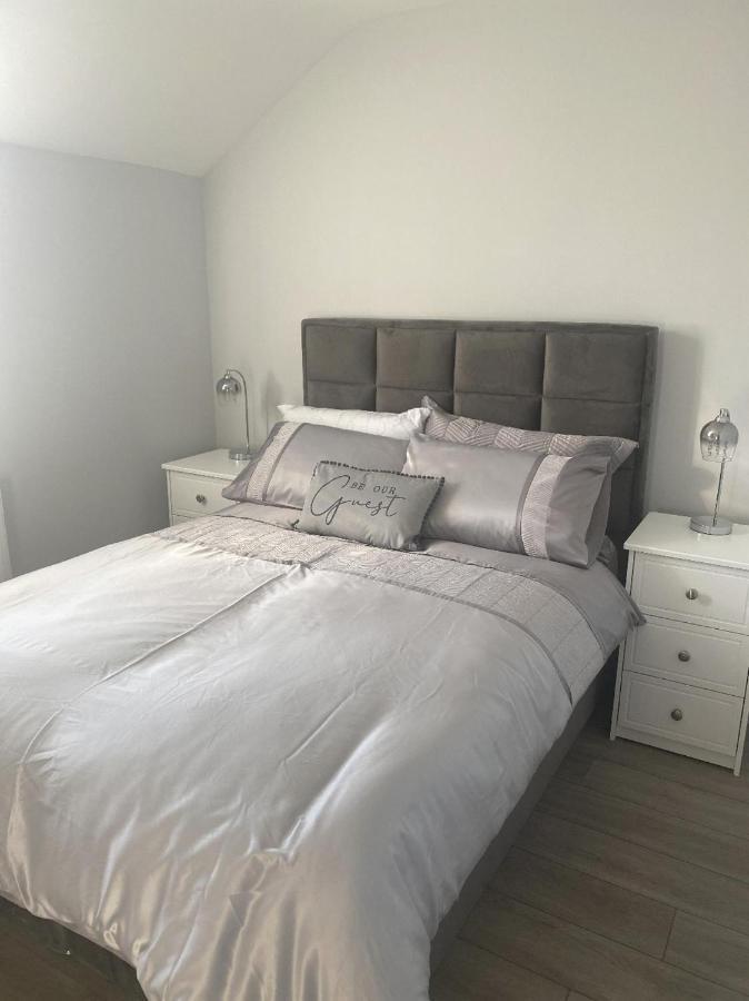 Modern 3-Bed Apartment In Magherafelt Sleeps 8 외부 사진