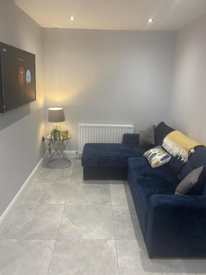 Modern 3-Bed Apartment In Magherafelt Sleeps 8 외부 사진
