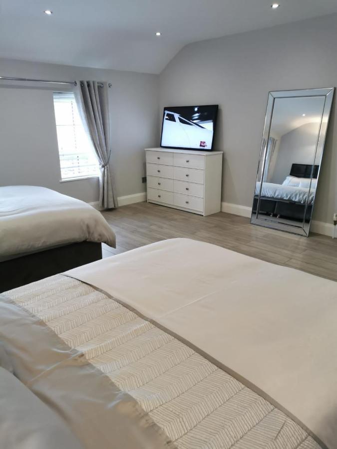 Modern 3-Bed Apartment In Magherafelt Sleeps 8 외부 사진