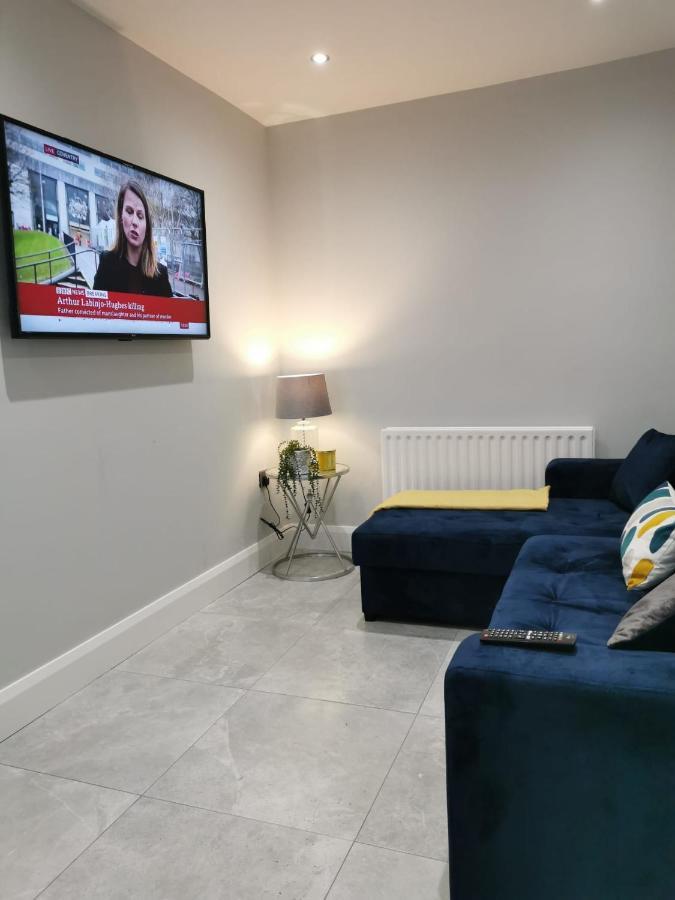 Modern 3-Bed Apartment In Magherafelt Sleeps 8 외부 사진