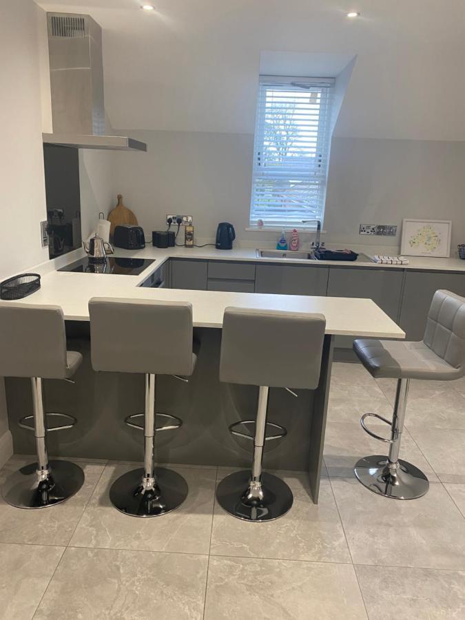 Modern 3-Bed Apartment In Magherafelt Sleeps 8 외부 사진